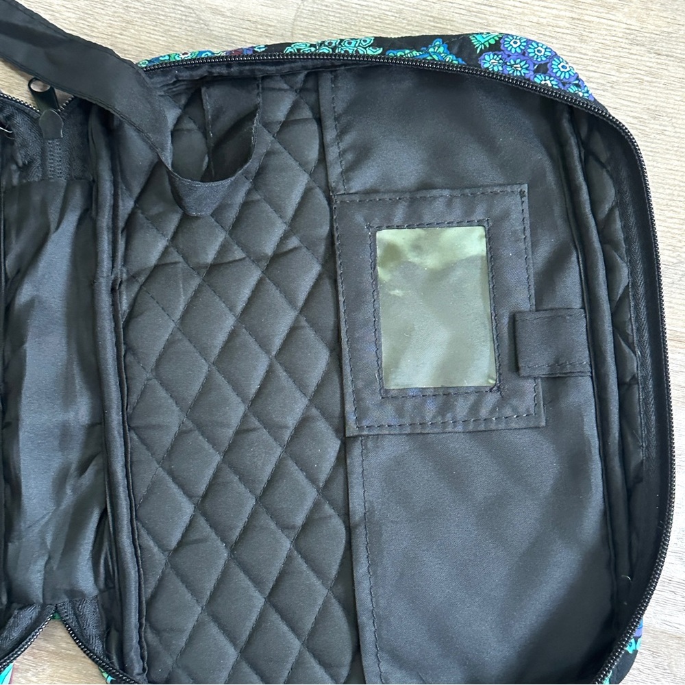 Vera Bradley Blue and Green Paisley Tablet Bible Bag - Picture 6 of 8